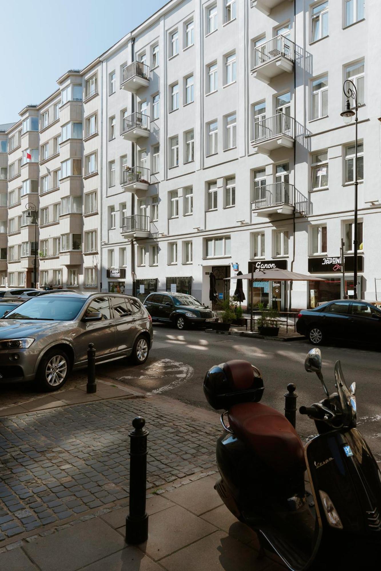 Apartment Garage - Lwowska 9 Warschau